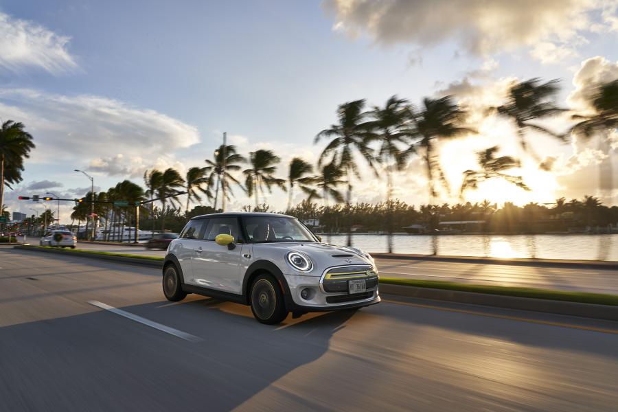  Mini Cooper SE (F56) 2020 года  (NA) (фото 98 из 342)
